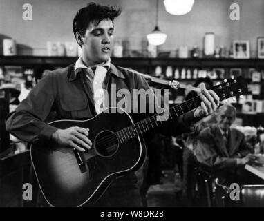 ELVIS PRESLEY KING CREOLE (1958), unter der Regie von Michael Curtiz. Quelle: Paramount Pictures/Album Stockfoto