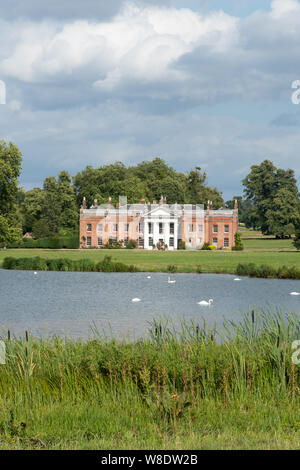 Avington Park und historischen Landhaus in einer wunderschönen Parklandschaft, Avington, Hampshire, Großbritannien Stockfoto