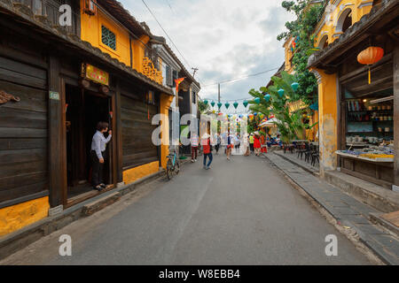 Hoi An, Vietnam: 9. Mai 2019 - Die antike Stadt ist ein beliebtes Touristenziel. Es ist ein Markt. Stockfoto