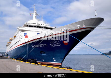 MV Boudicca ist ein mittelgroßes Schiff opperated bt die Fed Olsen Cruises. Der Liner wird dargestellt, während einer Kreuzfahrt in die norwegischen Fjorde. Stockfoto