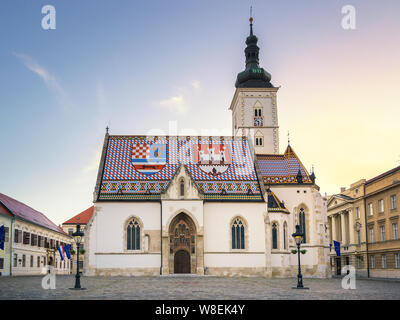 Die Kirche St. Marko in Zagreb first light - Kroatien Stockfoto