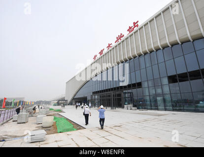 (190809) - Peking, August 9, 2019 (Xinhua) - Foto auf Aug 9, 2019 zeigt die Pekinger Daxing Bahnhof Beijing-Xiongan Intercity-bahnhof in Peking, der Hauptstadt von China. Die Pekinger Abschnitt des Beijing-Xiongan Intercity-bahnhof ein Joint Test am Freitag. (Xinhua / Zhang Chenlin) Stockfoto