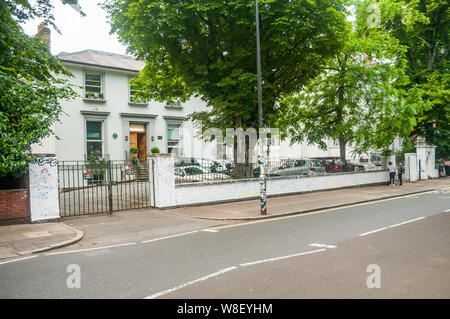 Die Abbey Road Studios in Londons Abbey Road gelegen und berühmt durch die Beatles. Stockfoto