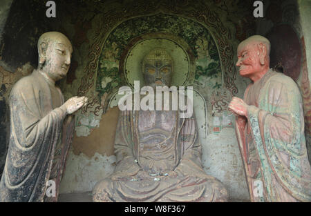 Ansicht des Maijishan Grotten in Tianshui Stadt im Nordwesten der chinesischen Provinz Gansu, 12. August 2015. Die Maijishan Grotten sind eine Reihe von 194 Höhlen Stockfoto