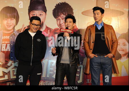 (Von links) der chinesische Regisseur und Schauspieler Wang Yuelun, Taiwanesisch Sänger und Schauspieler Jimmy Lin und Chinesische Model und Schauspielerin Zhang Liang teilnehmen, drücken Sie BESPRE. Stockfoto