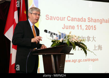 Kanadische Botschafter in China Kerl Saint-Jacques liefert eine Rede während der Pressekonferenz für eine strategische Zusammenarbeit zwischen Land- und Ernährungswirtschaft Stockfoto