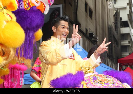 Hong Kong Sänger und Schauspieler Aaron Kwok stellt bei einer Werbeveranstaltung von Harbour City Spring Festival und das chinesische Mondjahr in Hongkong zu feiern. Stockfoto