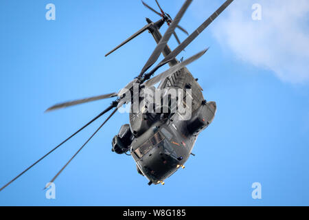 JAGEL, Deutschland - 13.Juni 2019: Deutsche Armee Sikorsky CH-53 Hengst Transporthubschrauber durchführen am Tag der Bundeswehr. Stockfoto