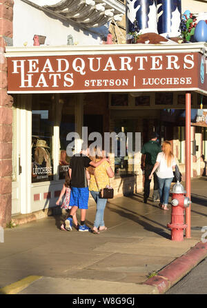 Hauptsitz Hüte in Fredericksburg, Texas - Mai 2019 Stockfoto