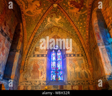 DE-BADEN-WÜRTTEMBERG: Fresken in der Kirche der Muttergottes Kirche ("Unsere Liebe Frau") in Eppingen (HDR-Bild) Stockfoto