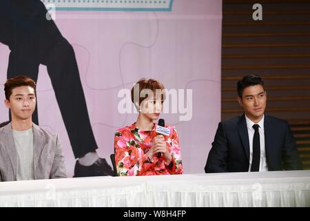 (Von links) Koreanische Schauspieler Park Seo-joon, Schauspielerin gehen Joon-hee, Sänger und Schauspieler Choi Si-won nehmen an einer Pressekonferenz für Ihre neue TV-Drama er Stockfoto