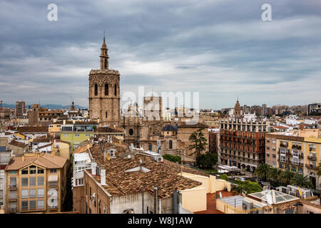 Blick auf Plätzen, Gebäuden, Straßen von Valencia an der Ostküste Spaniens, ist die Hauptstadt der Autonomen Gemeinschaft Valencia und die Dritte - Groß Stockfoto