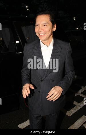 Charles Heung Wah-Keung, Chairman von China Star Entertainment Ltd., kommt an der 60th birthday Party für Hong Kong Regisseur Johnny To in Hongkong, Stockfoto