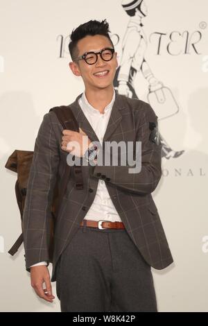 Taiwanesische Schauspieler Kai Ko stellt während einer Pressekonferenz für Porter Internationale in Taipei, Taiwan, 6. Januar 2015. Stockfoto