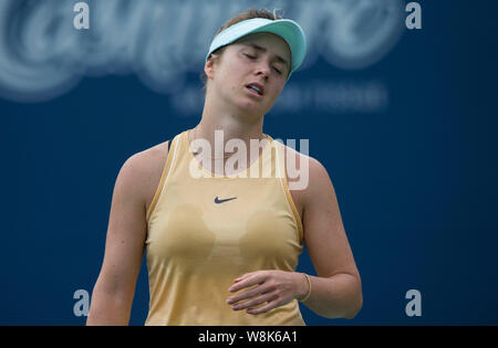 Toronto, Kanada. 9 Aug, 2019. Elina Svitolina der Ukraine reagiert während die Viertelfinale der Damen Einzel gegen Sofia Kenin der Vereinigten Staaten im Jahr 2019 Rogers Schale in Toronto, Canada, Jan. 9, 2019. Credit: Zou Zheng/Xinhua/Alamy leben Nachrichten Stockfoto