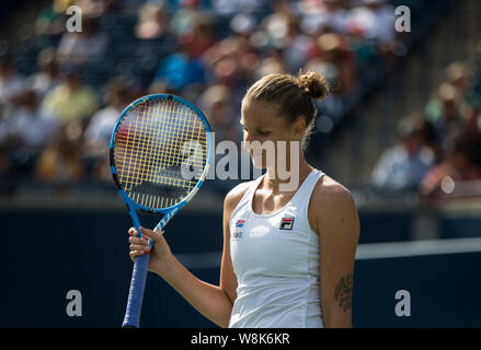 Toronto, Kanada. 9 Aug, 2019. Karolina Pliskova der Tschechischen Republik reagiert während der viertelfinale der Frauen singles am 2019 Rogers Schale in Toronto, Canada, Jan. 9, 2019. Credit: Zou Zheng/Xinhua/Alamy leben Nachrichten Stockfoto