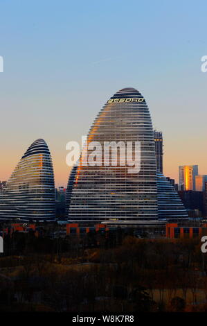 Ansicht der Wangjing Soho von Soho China in Peking, China, 4. März 2015 entwickelt. Die wangjing Soho Gebäudekomplex, entworfen von Iraqi-British Zah Stockfoto