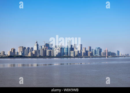 Skyline von Hochhäusern in qianjiang neue Stadt in Hangzhou City, im Osten der chinesischen Provinz Zhejiang, 2. Oktober 2015. Stockfoto