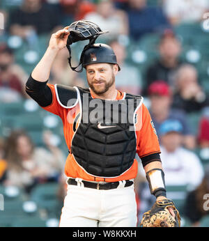 San Francisco, USA. 09 Aug, 2019. August 09, 2019: San Francisco Giants catcher Stephen Vogt (21) wird fertig, hinter der Platte, während ein MLB-Spiel zwischen den Philadelphia Phillies und die San Francisco Giants bei Oracle Park in San Francisco, Kalifornien. Credit: Cal Sport Media/Alamy leben Nachrichten Stockfoto