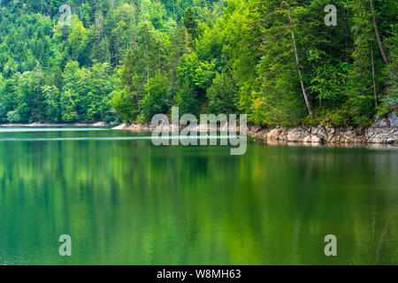 Nussensee See in Oberösterreich in der Nähe von Bad Ischl im Salzkammergut. Stockfoto