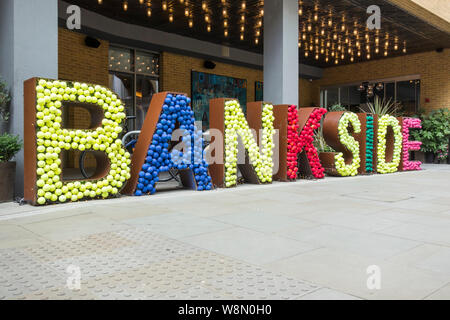 Bankside signage außerhalb Hilton Hotel, tolle Suffolk Street, Bankside, London, SE1, UK Stockfoto