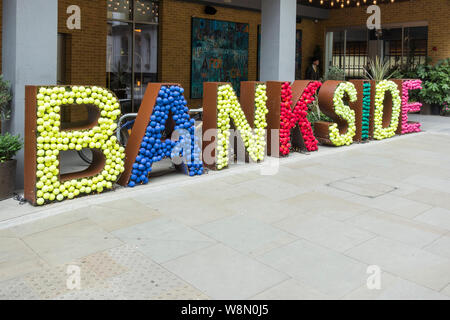 Bankside signage außerhalb Hilton Hotel, tolle Suffolk Street, Bankside, London, SE1, UK Stockfoto