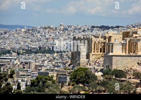 Athen, Griechenland, 04.Juni 2016. der Akropolis von Athen und Teil der Stadt Athen gesehen vom Hügel der Musen. Stockfoto