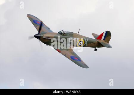 Hawker Hurricane Mk I V 7497 die Schlacht um England veteran Airborne am Shuttleworth militärische Airshow am 7. Juli 2019 Stockfoto