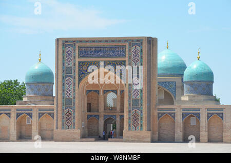 Hast Imam (hazrati Imam) Square, die wichtigsten muslimischen religiösen Komplex von Taschkent, Usbekistan Stockfoto