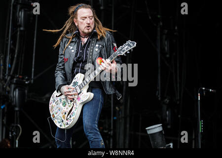 Die Wildecker Herzbuben live auf der Bühne beim BLOODSTOCK Open Air Festival, UK, 10 August, 2019. Stockfoto