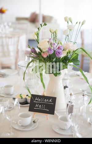 Landhausstil Hochzeit Tischdekoration Stockfoto