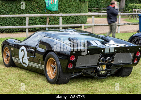 Schwarz GT40 an einem Auto Show von Robert und Tanya Lewis im Old Kiln Farm, Churt, Surrey, UK inszeniert Stockfoto