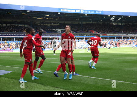 Birmingham, Großbritannien. 10 Aug, 2019. Tommy Rowe von Bristol City feiert sein Ziel während der Sky Bet Championship Match zwischen Birmingham und Bristol City im St. Andrews, Birmingham am Samstag, den 10. August 2019. (Foto: Simon Newbury | MI Nachrichten) nur die redaktionelle Nutzung, eine Lizenz für die gewerbliche Nutzung erforderlich. Foto darf nur für Zeitung und/oder Zeitschrift redaktionelle Zwecke Credit: MI Nachrichten & Sport/Alamy Live-Nachrichten verwendet werden. Stockfoto