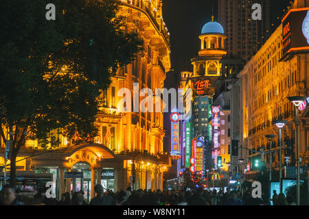 Nanjing East Road, Shanghai Shopping Fußgängerzone. Stockfoto