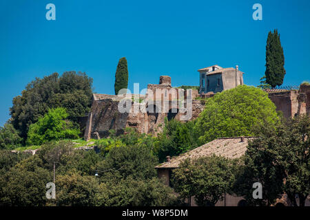 Tempel des Apollo Palatinus auf Palatin Hügel des antiken Rom und Circus Maximus Stockfoto