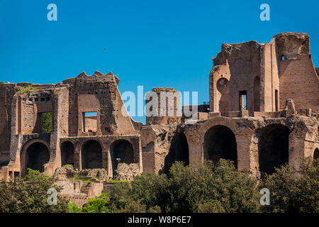Tempel des Apollo Palatinus auf Palatin Hügel des antiken Rom und Circus Maximus Stockfoto