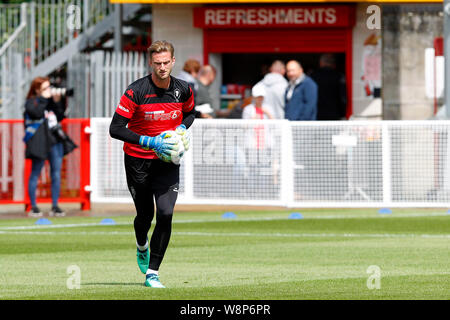 Crawley, Großbritannien. 10 Aug, 2019. Chris Neal von Salford City während der efl Sky Bet Liga 2 Übereinstimmung zwischen Crawley und Salford Stadt an der Checkatrade.com Stadium, Crawley in England am 10. August 2019. Foto von Carlton Myrie. Nur die redaktionelle Nutzung, eine Lizenz für die gewerbliche Nutzung erforderlich. Keine Verwendung in Wetten, Spiele oder einer einzelnen Verein/Liga/player Publikationen. Credit: UK Sport Pics Ltd/Alamy leben Nachrichten Stockfoto