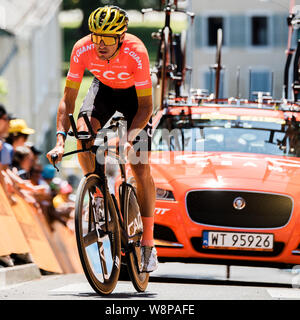 Greg Van Avermaet Aufwärmen vor dem Pau Time Trial Phase der Le Tour de France 2019 Stockfoto