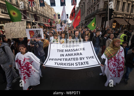 Regent Street, London, UK. 11. Oktober 2015. Bis zu 2000 britischen Kurden, Türken und Sympathisanten nehmen Sie teil an einer Demonstration in London prot Stockfoto