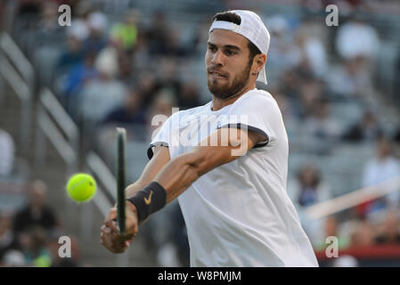 Montreal, Quebec, Kanada. 10 Aug, 2019. KAREN KHACHANOV Russlands in seinem Halbfinale runde v D. Medwedew in der Rogers Cup Turnier in Montreal, Kanada. Quelle: Christopher Abgabe/ZUMA Draht/Alamy leben Nachrichten Stockfoto