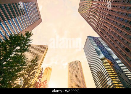 Wolkenkratzer Suchen Stockfoto