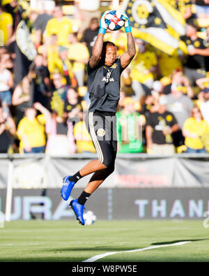 Columbus, Ohio, USA. 10 August, 2019. Columbus Crew SC Torhüter Eloy Zimmer (1) erwärmt, bevor wir gegen den FC Cincinnati in ihr Spiel in Columbus, Ohio, USA. Brent Clark/Alamy leben Nachrichten Stockfoto