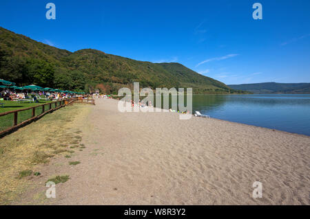 Strand am Lago di Vico (Natur regionale Reserve), Viterbo, Latium, Italien Stockfoto