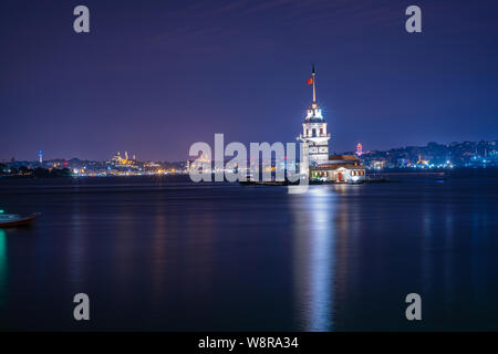 Künstlerische Nacht Sicht Schießen von Maiden's Tower Stockfoto