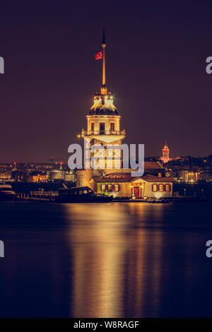 Künstlerische Nacht Sicht Schießen von Maiden's Tower Stockfoto