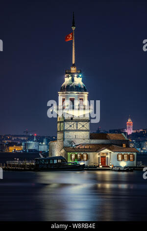 Künstlerische Nacht Sicht Schießen von Maiden's Tower Stockfoto