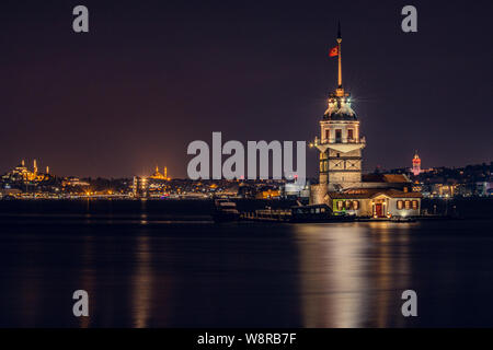 Künstlerische Nacht Sicht Schießen von Maiden's Tower Stockfoto