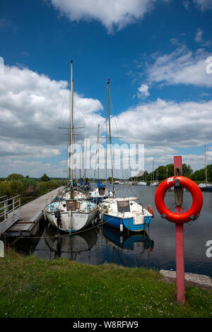 Exeter Ship Canal auf Rasen zu sperren. Stockfoto