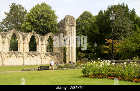 St Mary's Abbey, Ruine, im Museum Gardens, York Stockfoto