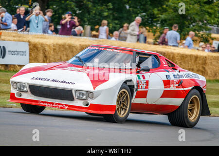 1974 Subaru Impreza WRC Rally Auto mit Fahrer Alessandro Carrara an der 2019 Goodwood Festival der Geschwindigkeit, Sussex, UK. Stockfoto